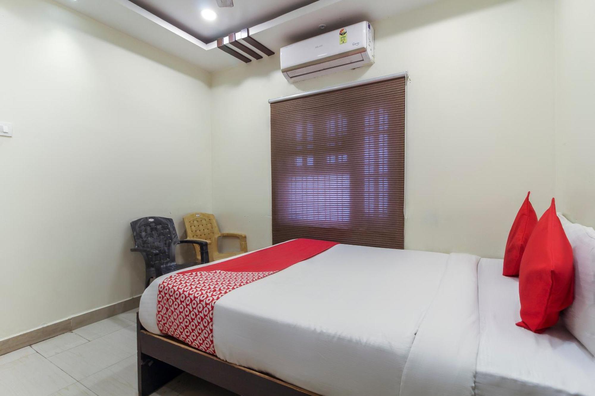 Hotel O Sri Harsha Residency Near Jntu Metro Haiderabad Buitenkant foto